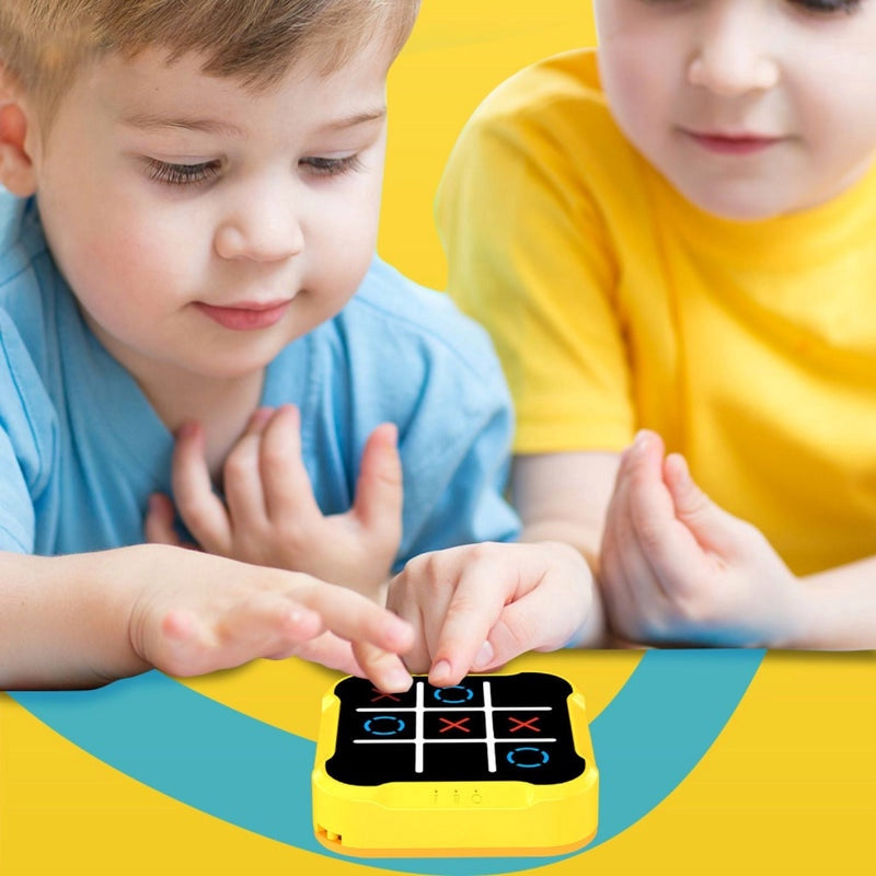 Slim elektronisch spel „Boter, kaas en eieren“